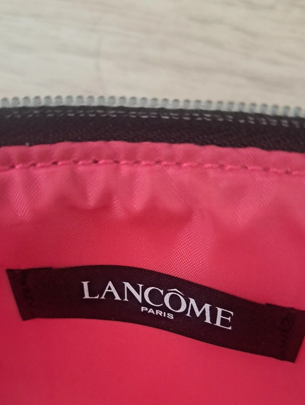 Lancome Paris Bright Pink Cosmetic Makeup Bag Case Hot Pink Gold Zip